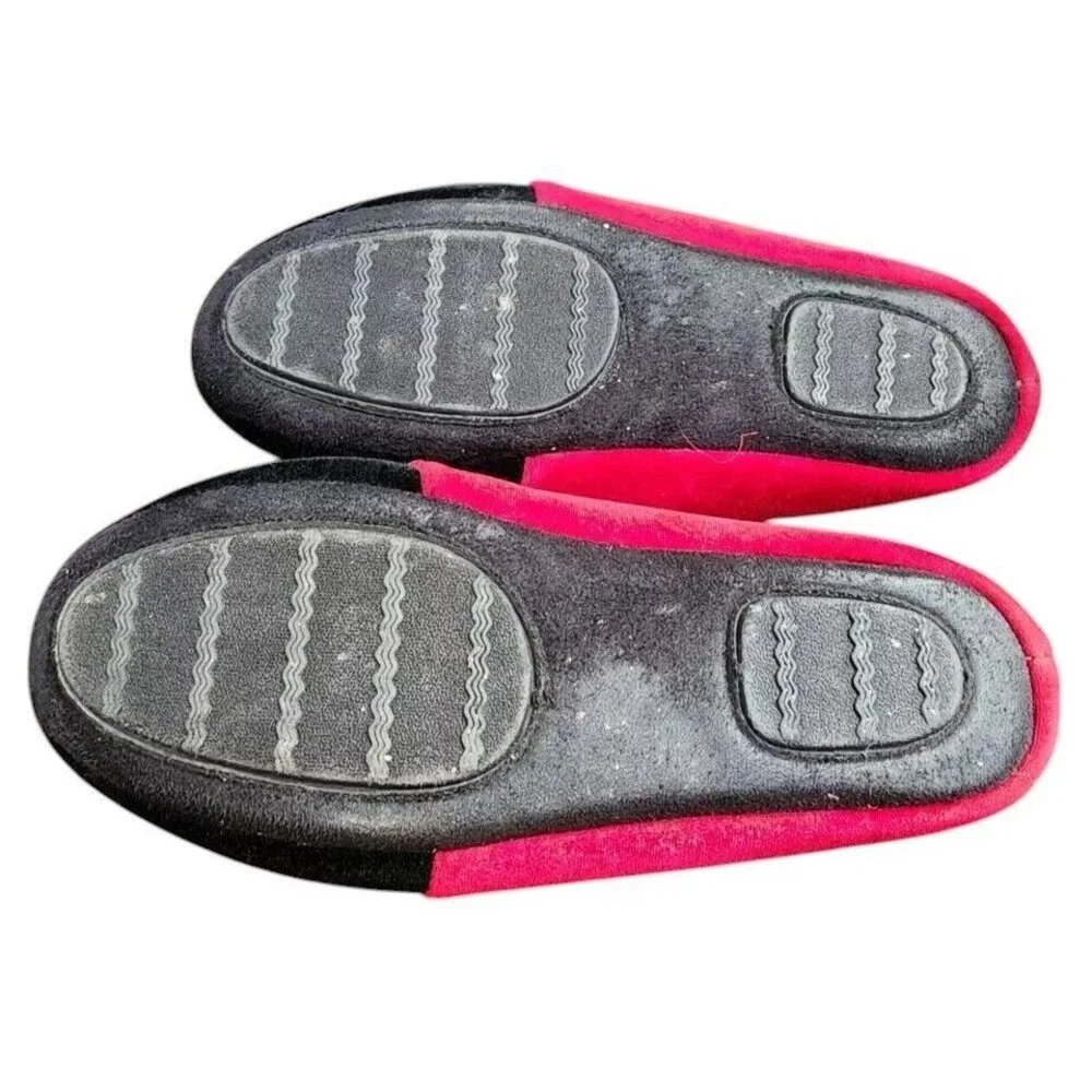 Betsey Johnson LIPPSSS Velvet Slip Ons Size S (5-6)